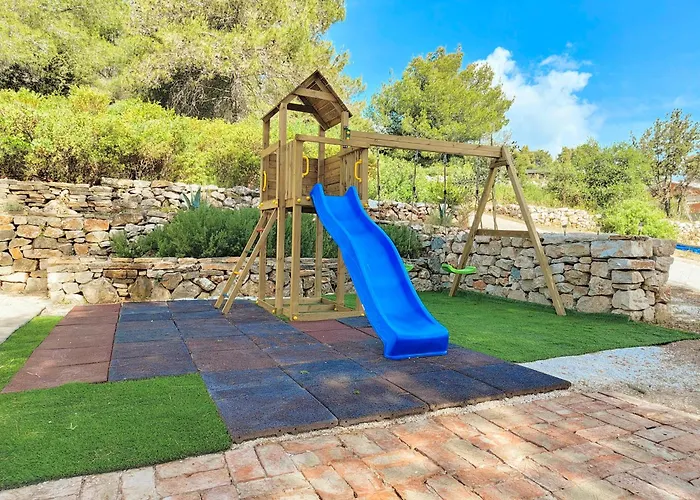 Salum * تروغير